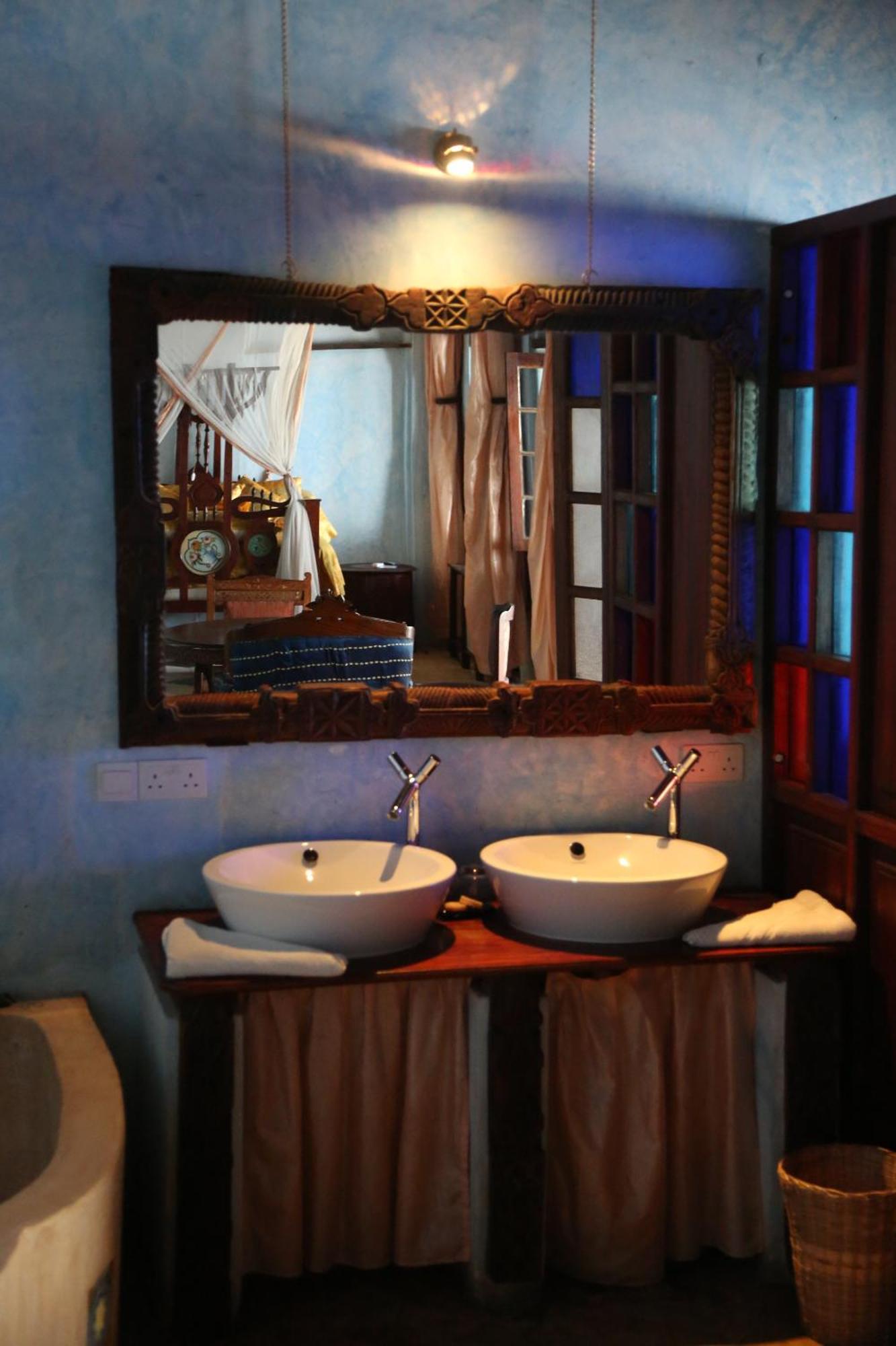 Emerson Spice Zanzibar Buitenkant foto